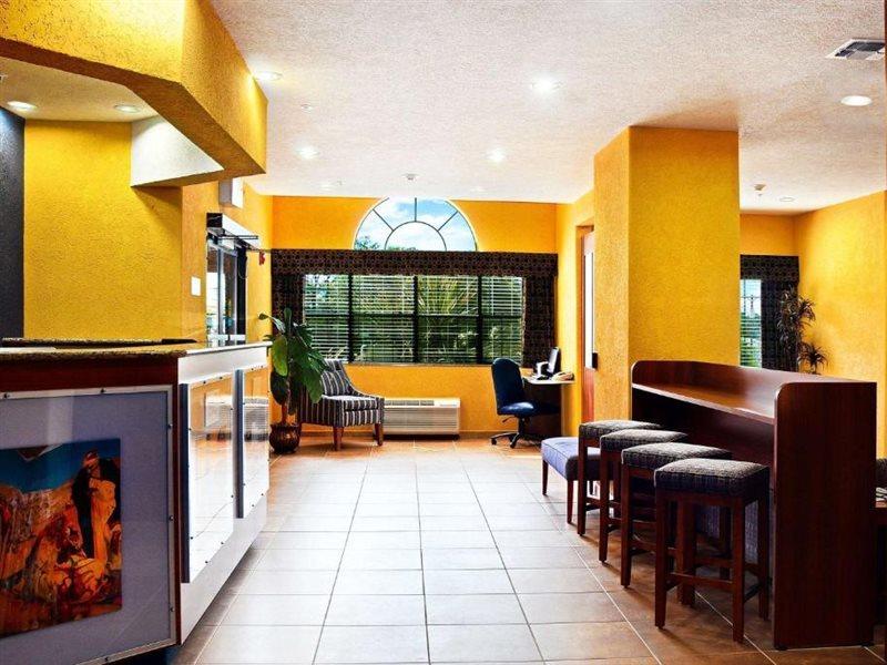 Microtel Inn & Suites By Wyndham New Braunfels I-35 Exteriör bild