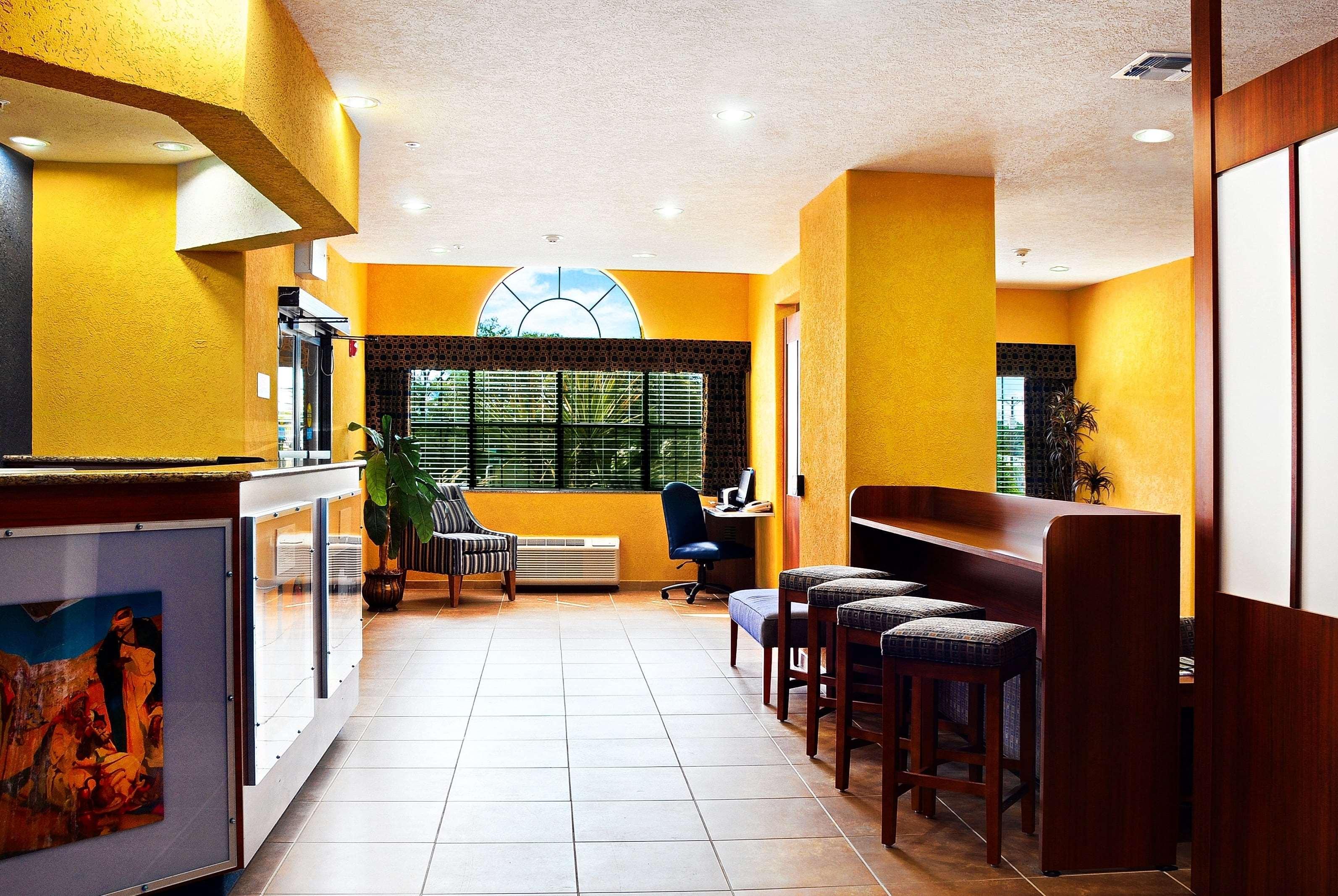 Microtel Inn & Suites By Wyndham New Braunfels I-35 Exteriör bild